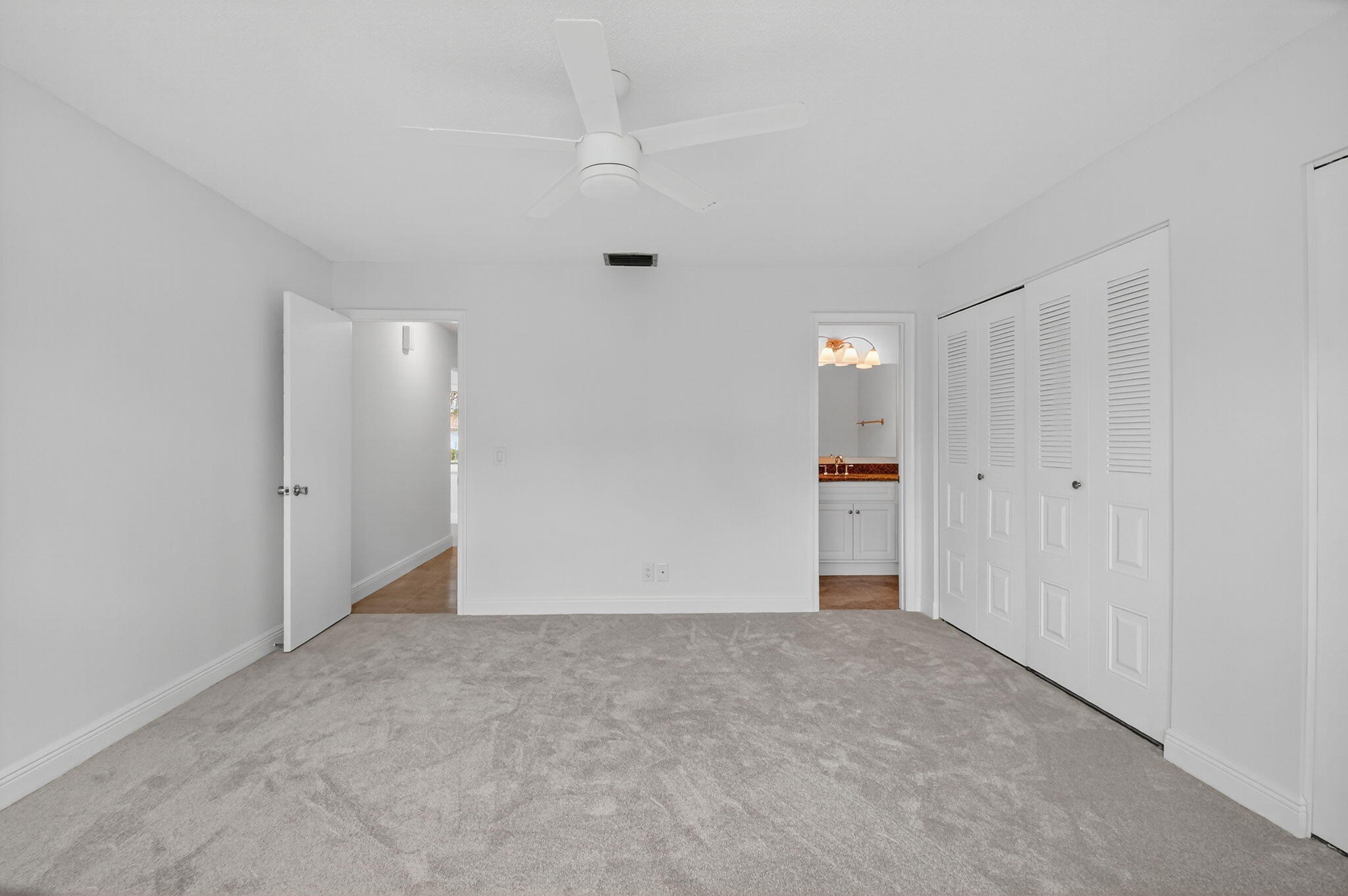 6096 Dusenburg Road Delray Beach, FL 33484 - Photo 20 of 28 a view of an empty room
