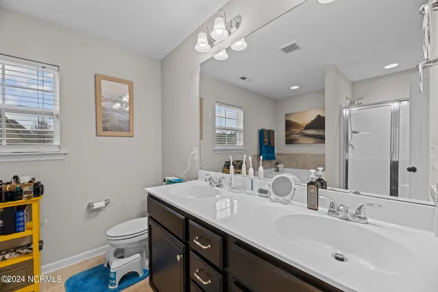 $2,050 | 211 Lynden Lane, New Bern, NC 28560