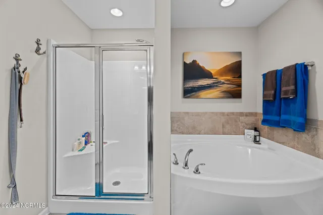 $2,050 | 211 Lynden Lane, New Bern, NC 28560