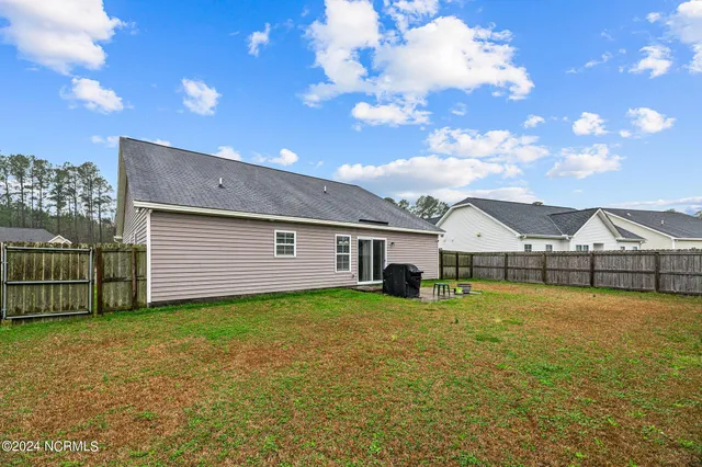 $2,050 | 211 Lynden Lane, New Bern, NC 28560