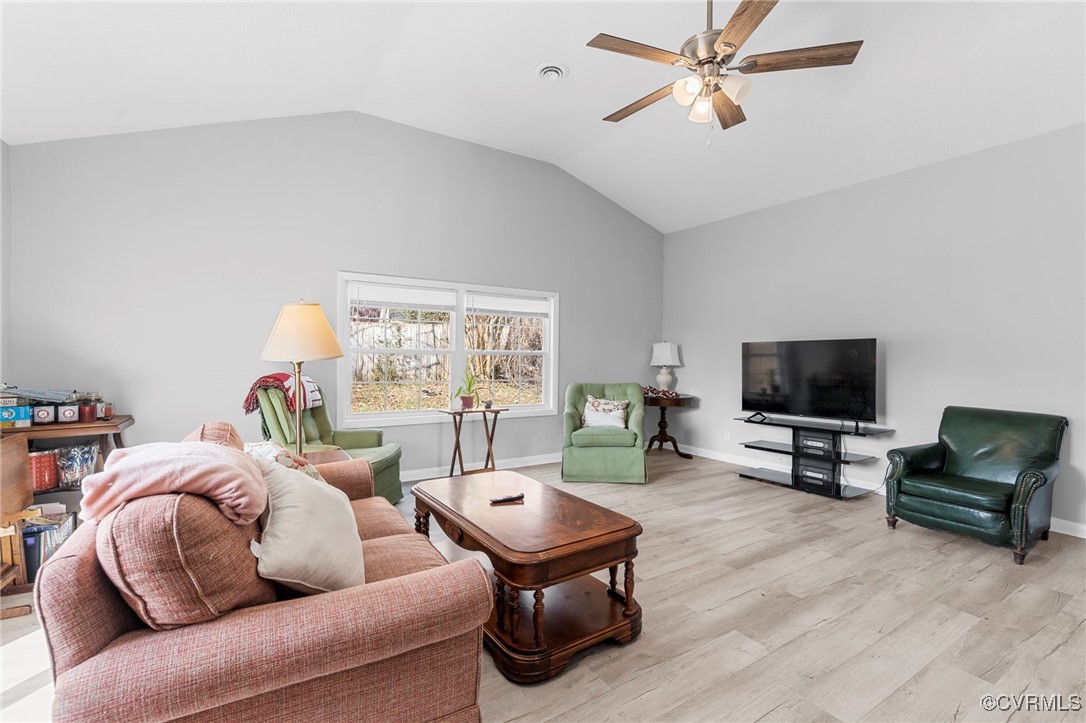 810 Riverside Drive Lanexa, VA 23089 - Photo 18 of 38 Gallery Image 18