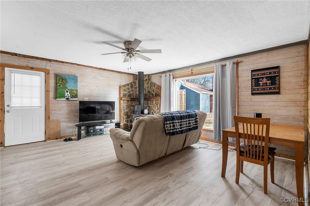 810 Riverside Drive Lanexa, VA 23089 - Photo 29 of 38 Gallery Image 29