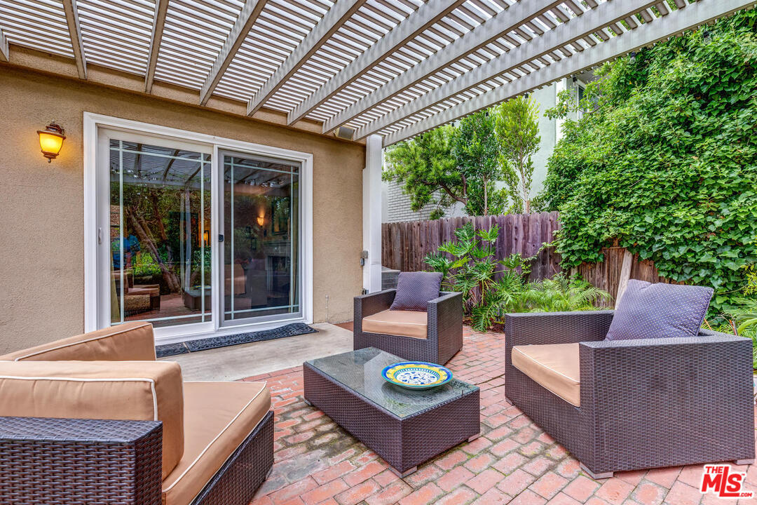 70 Club Road Pasadena, CA 91105 - Photo 25 of 37