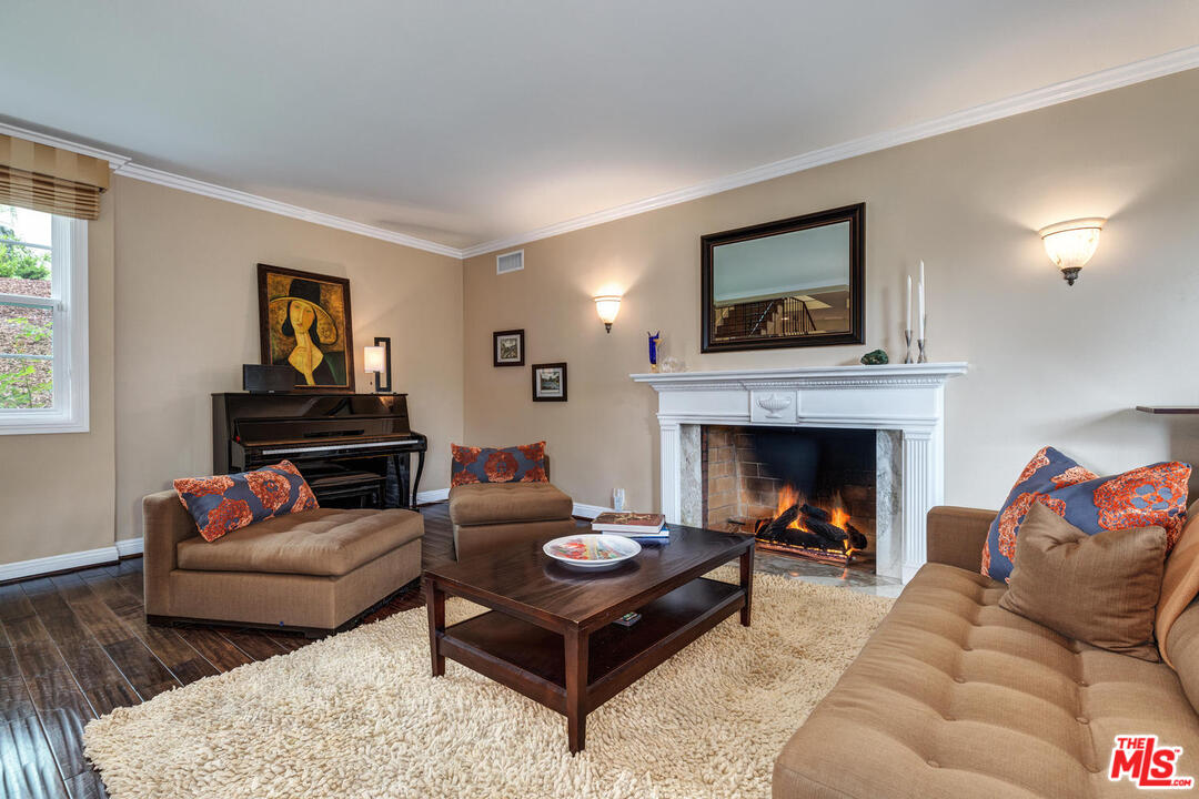 70 Club Road Pasadena, CA 91105 - Photo 6 of 37