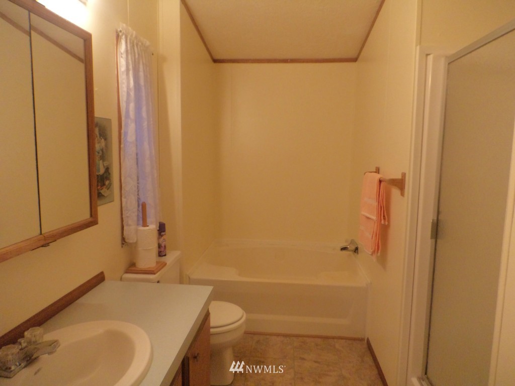 24633 Minkler Road Sedro-Woolley, WA 98284 - Photo 9 of 12 Gallery Image 9