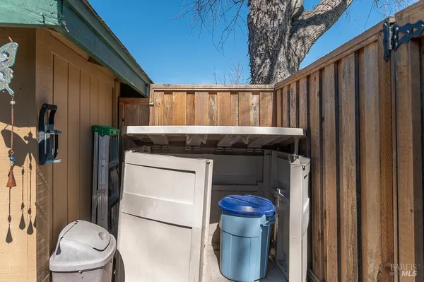 $425,000 | 8383 Lasalle Avenue, Cotati, CA 94931