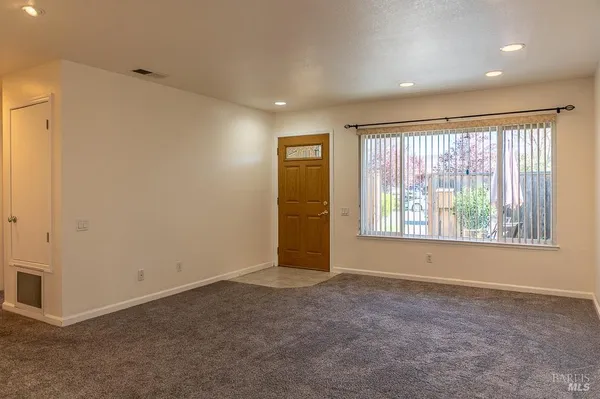 $425,000 | 8383 Lasalle Avenue, Cotati, CA 94931