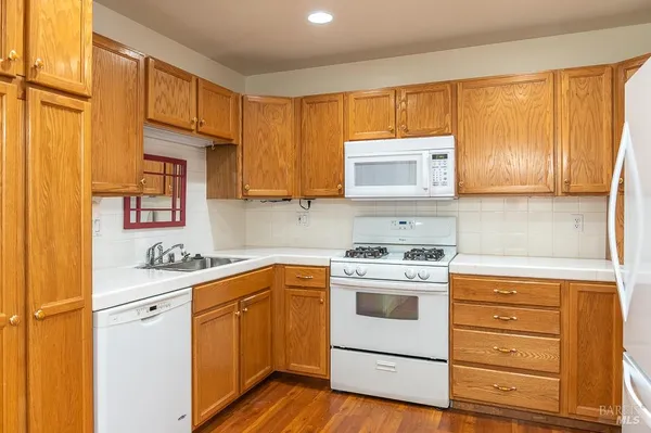 $425,000 | 8383 Lasalle Avenue, Cotati, CA 94931