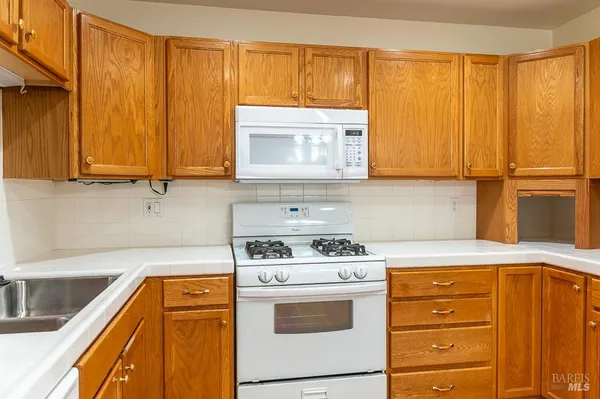 $425,000 | 8383 Lasalle Avenue, Cotati, CA 94931