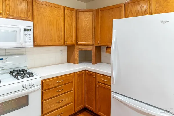 $425,000 | 8383 Lasalle Avenue, Cotati, CA 94931