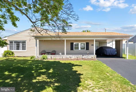 $430,000 | 24 Garden Lane, Levittown, PA 19055