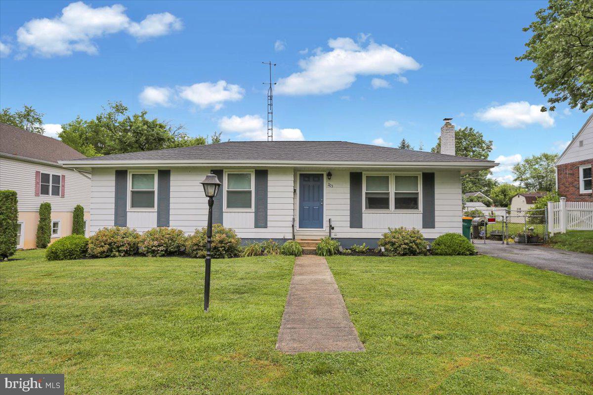 203 Beverly Avenue Reading, PA 19607 - Photo 1 of 26