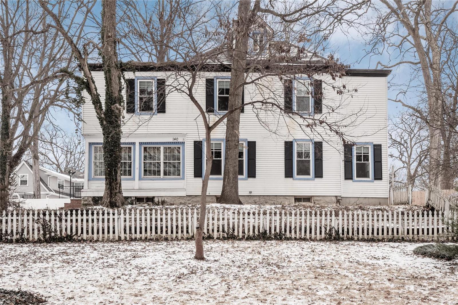 140 Valley Road St. Louis, MO 63119 - Photo 1 of 20