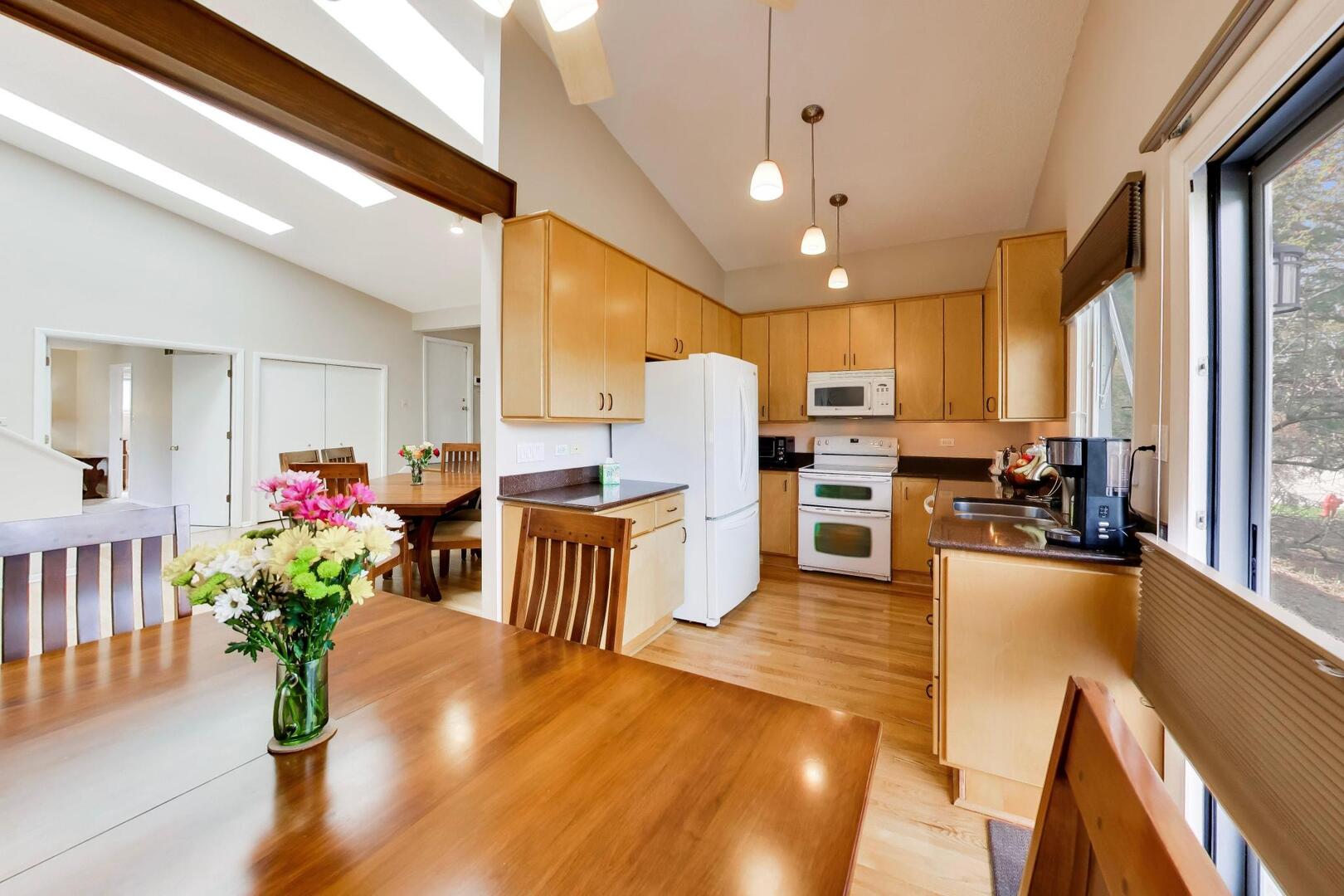 6501 Raintree Court Lisle, IL 60532 - Photo 14 of 45