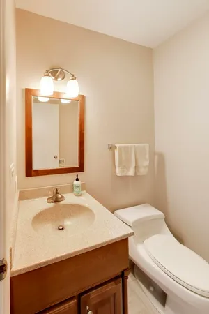$609,000 | 6501 Raintree Court, Lisle, IL 60532