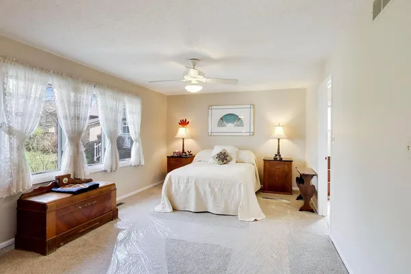 $609,000 | 6501 Raintree Court, Lisle, IL 60532