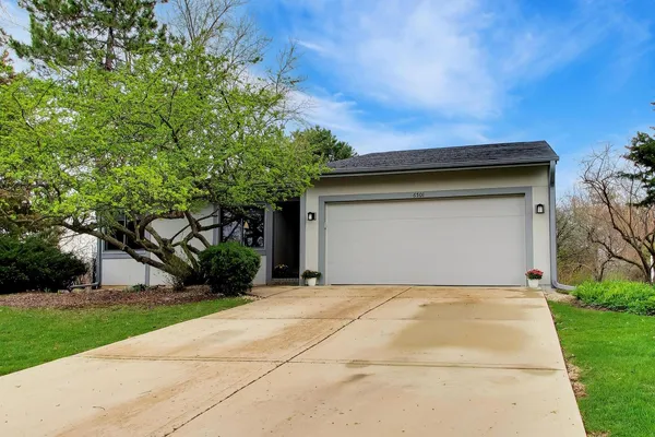 $609,000 | 6501 Raintree Court, Lisle, IL 60532