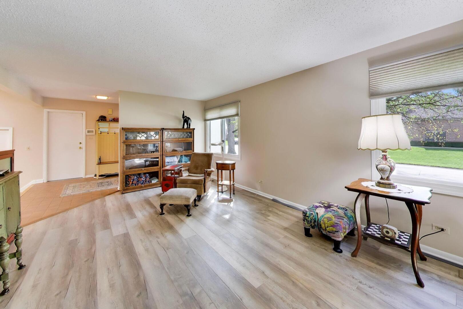 6501 Raintree Court Lisle, IL 60532 - Photo 6 of 45