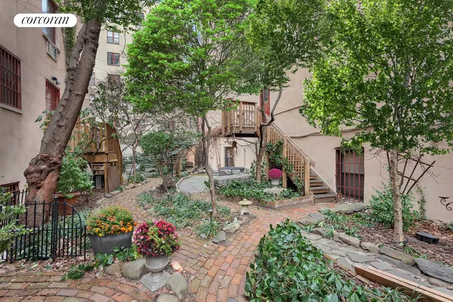 $929,000 | 613 East 6th Street, Unit 5C | East Village