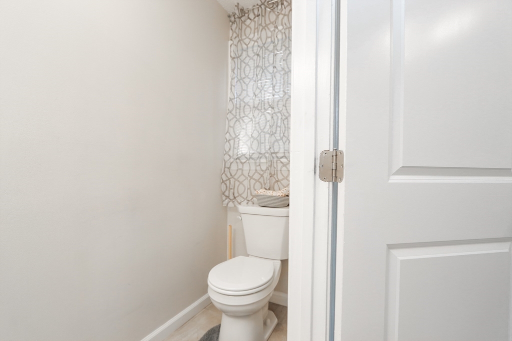 12-14 Sylvan Street Springfield, MA 01108 - Photo 6 of 21 Gallery Image 6