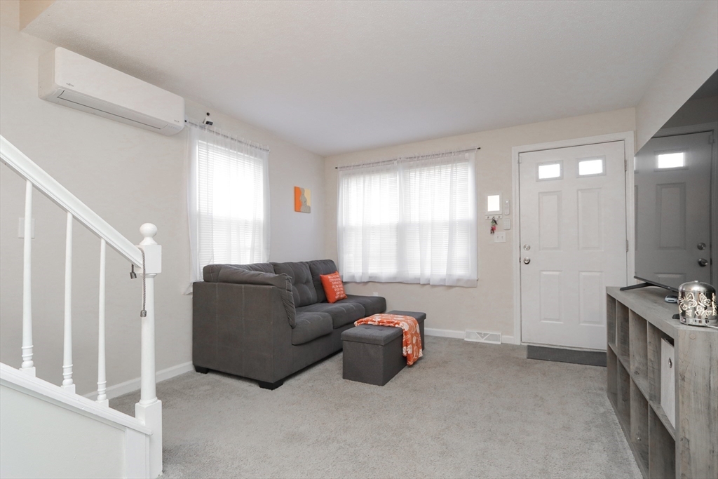 12-14 Sylvan Street Springfield, MA 01108 - Photo 9 of 21 Gallery Image 9