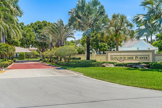 a view of a tennis court