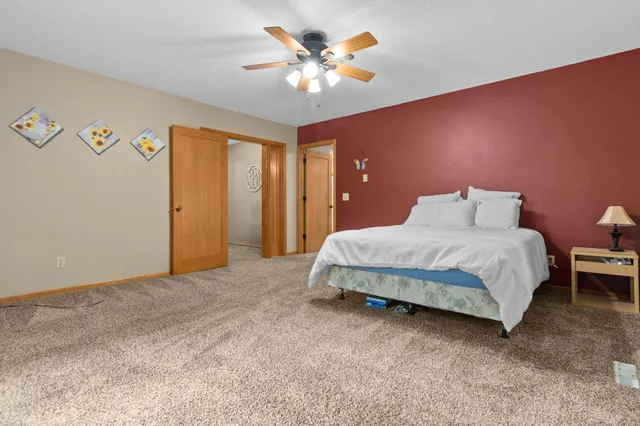 $599,900 | N6215 3rd Drive, Plainfield, WI 54966