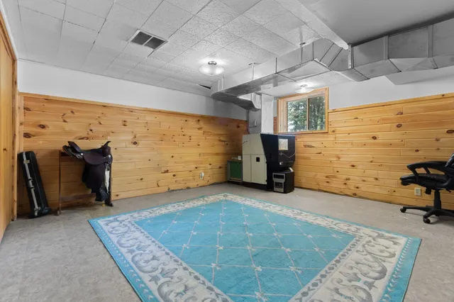 $599,900 | N6215 3rd Drive, Plainfield, WI 54966