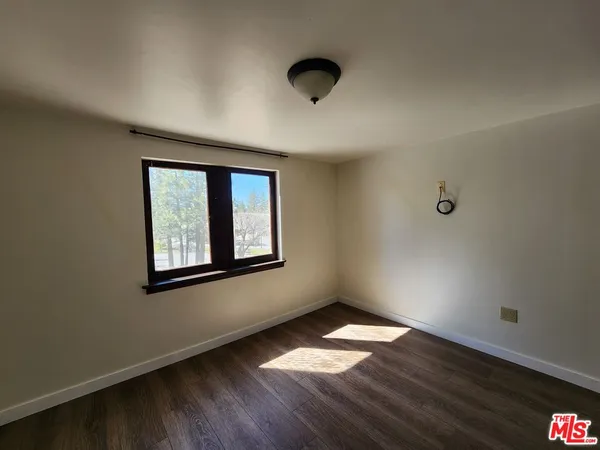 $2,195 | 809 Talmadge Road, Big Bear Lake, CA 92315
