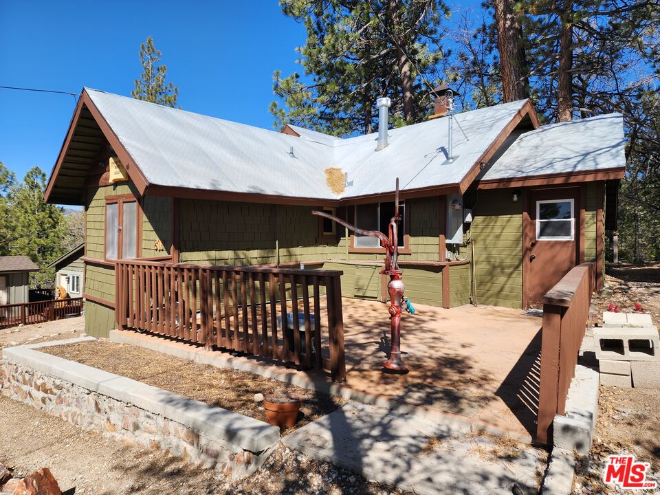 809 Talmadge Road Big Bear Lake, CA 92315 - Photo 3 of 48