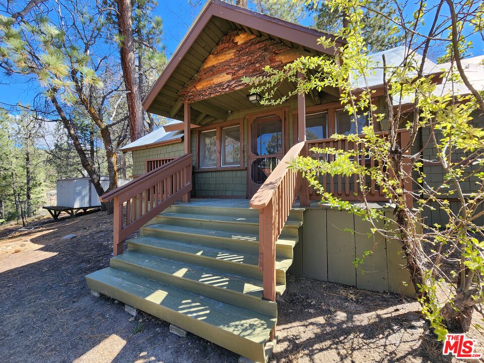 809 Talmadge Road Big Bear Lake, CA 92315 - Photo 4 of 48