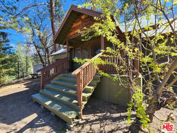 $2,195 | 809 Talmadge Road, Big Bear Lake, CA 92315