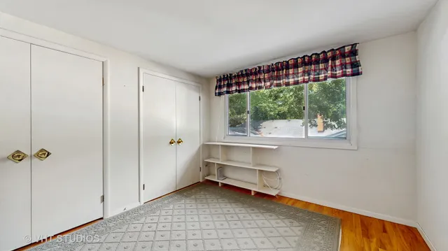 $389,000 | 4 Eton On Oxford Street, Rolling Meadows, IL 60008