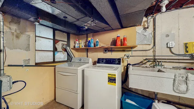 $389,000 | 4 Eton On Oxford Street, Rolling Meadows, IL 60008