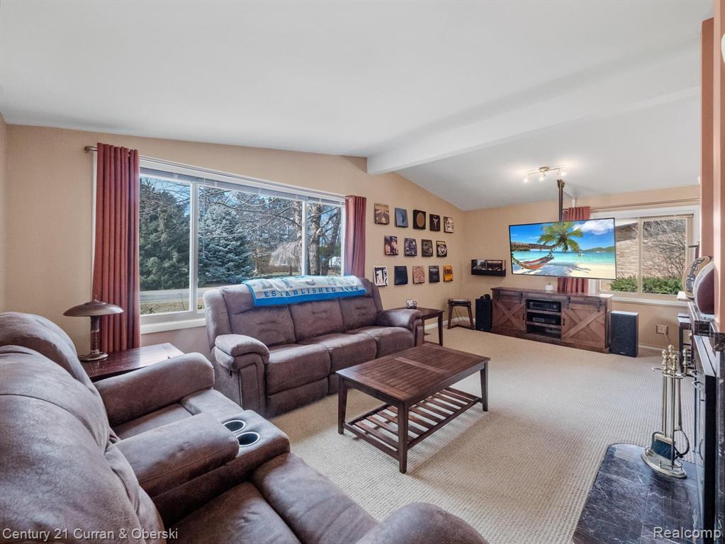 2086 Glencove Road Wolverine Lake, MI 48390 - Photo 4 of 19