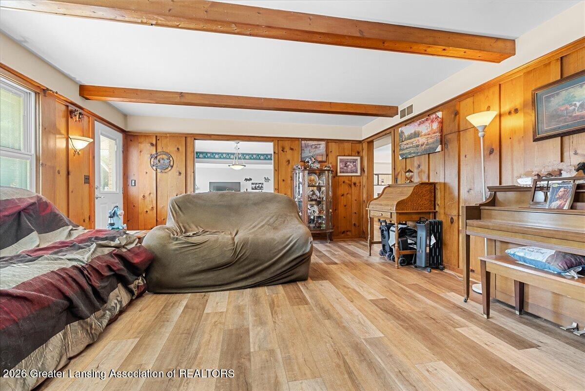 655 North Onondaga Road Mason, MI 48854 - Photo 33 of 43 22-Media Jett - 31