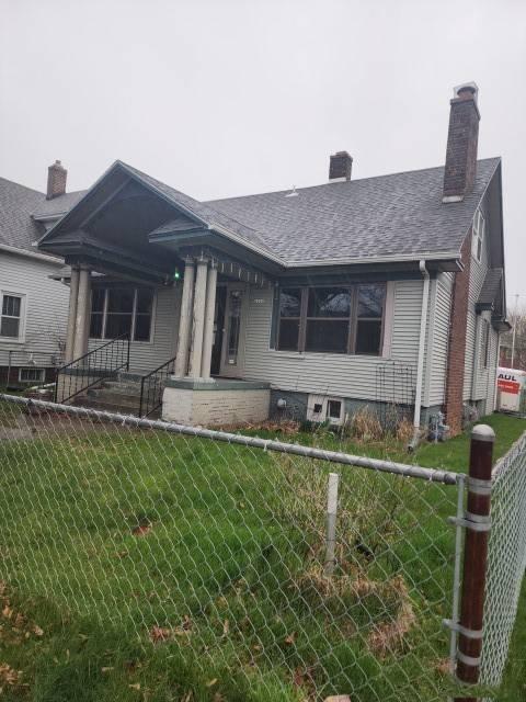 2202 Henry Street Sheboygan, WI 53081 - Photo 2 of 15 TRL271-1184598848