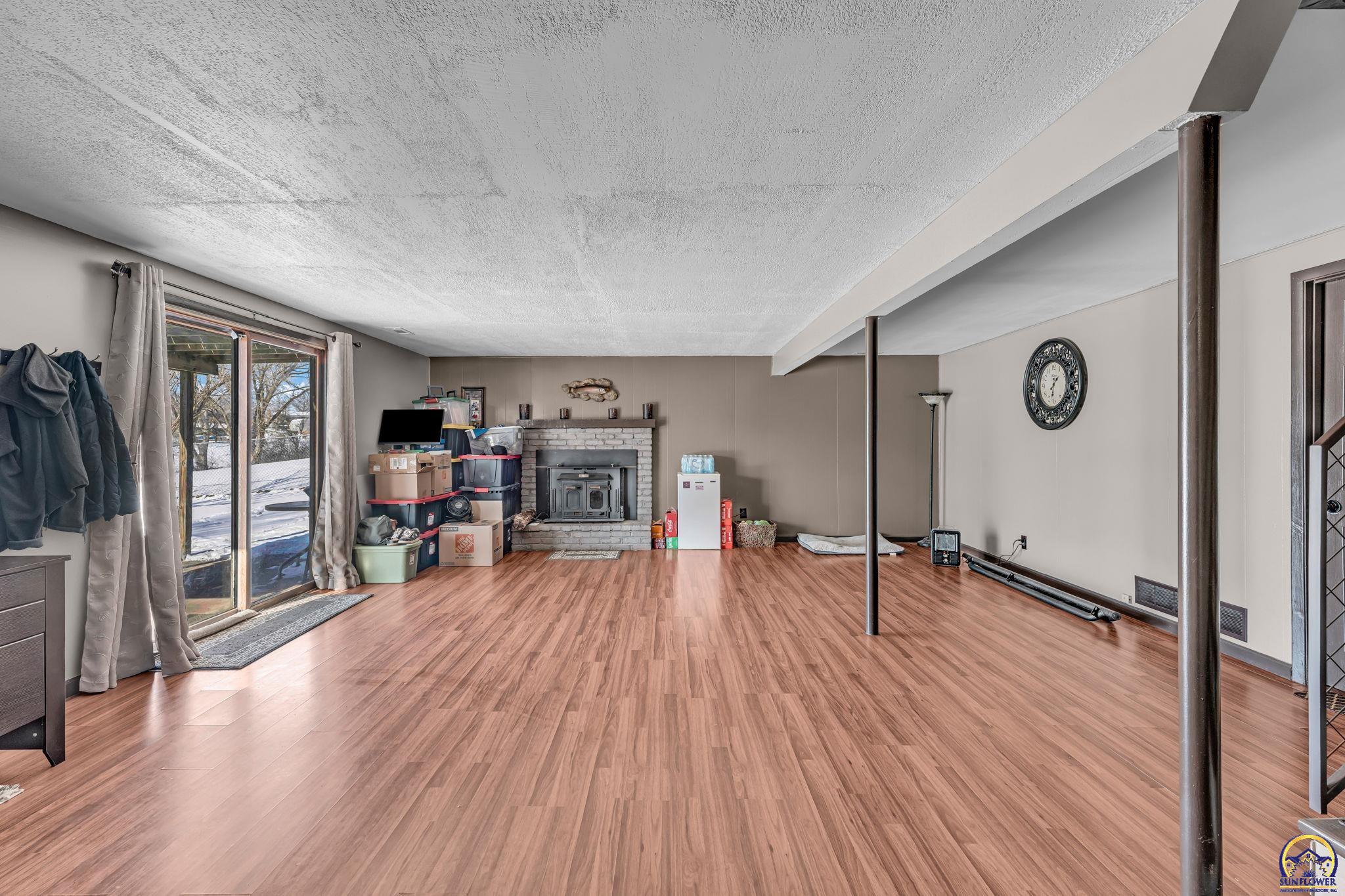 5011 Northwest Brickyard Road Topeka, KS 66618 - Photo 14 of 21