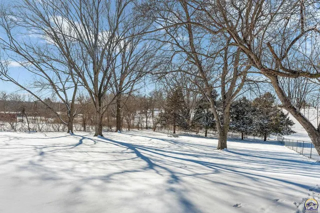 $214,900 | 5011 Northwest Brickyard Road, Topeka, KS 66618