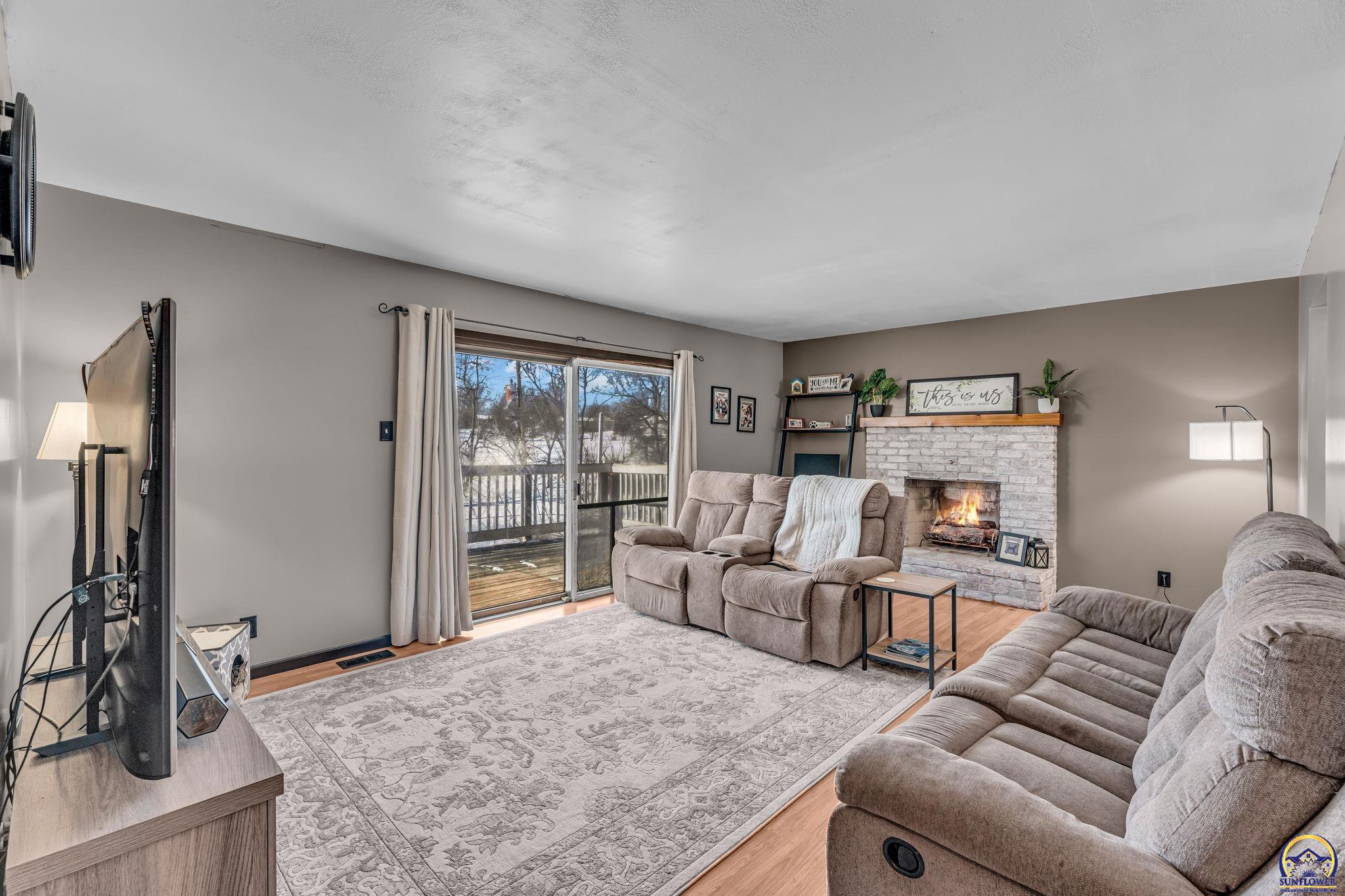 5011 Northwest Brickyard Road Topeka, KS 66618 - Photo 7 of 21