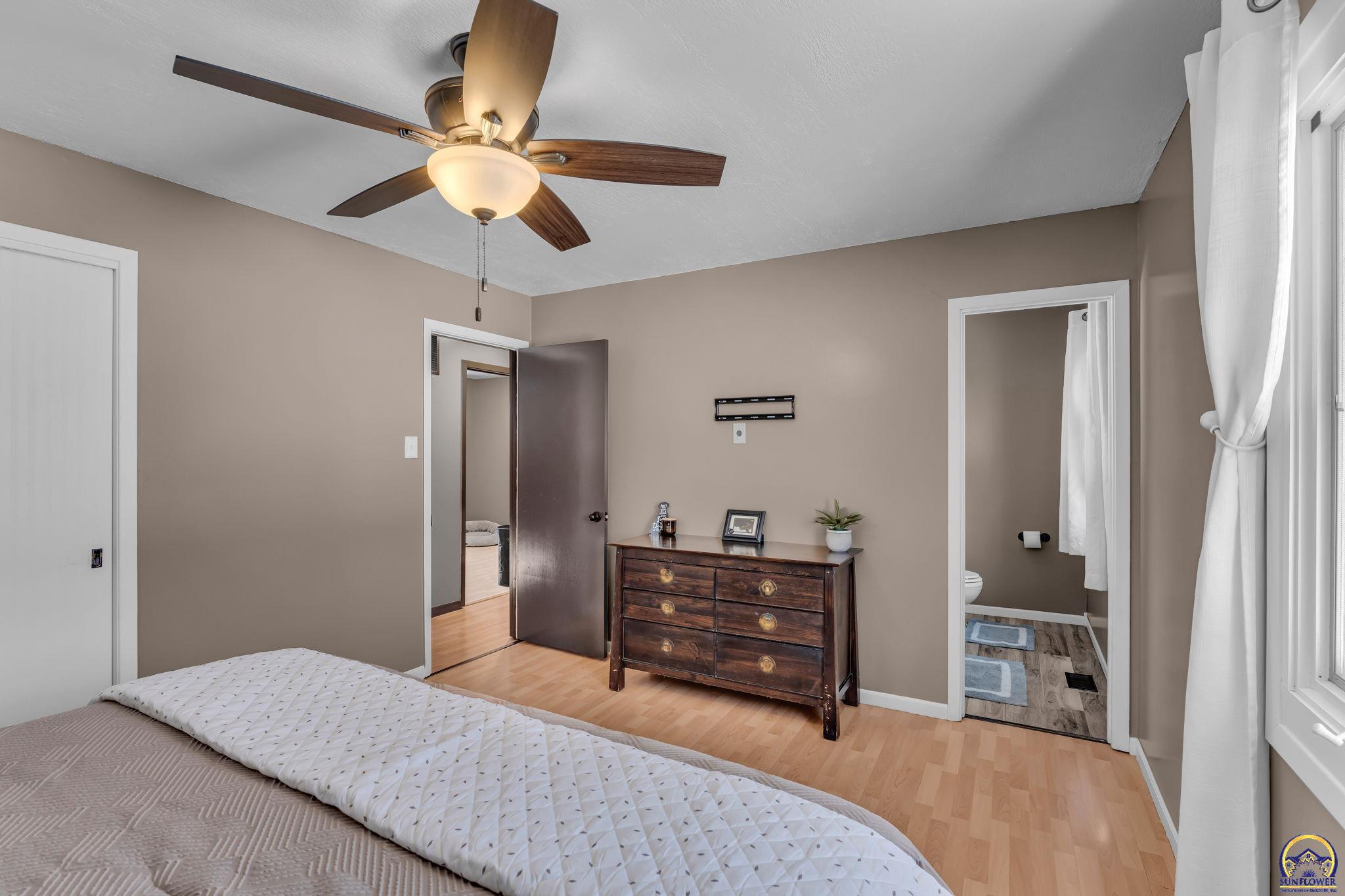 5011 Northwest Brickyard Road Topeka, KS 66618 - Photo 9 of 21