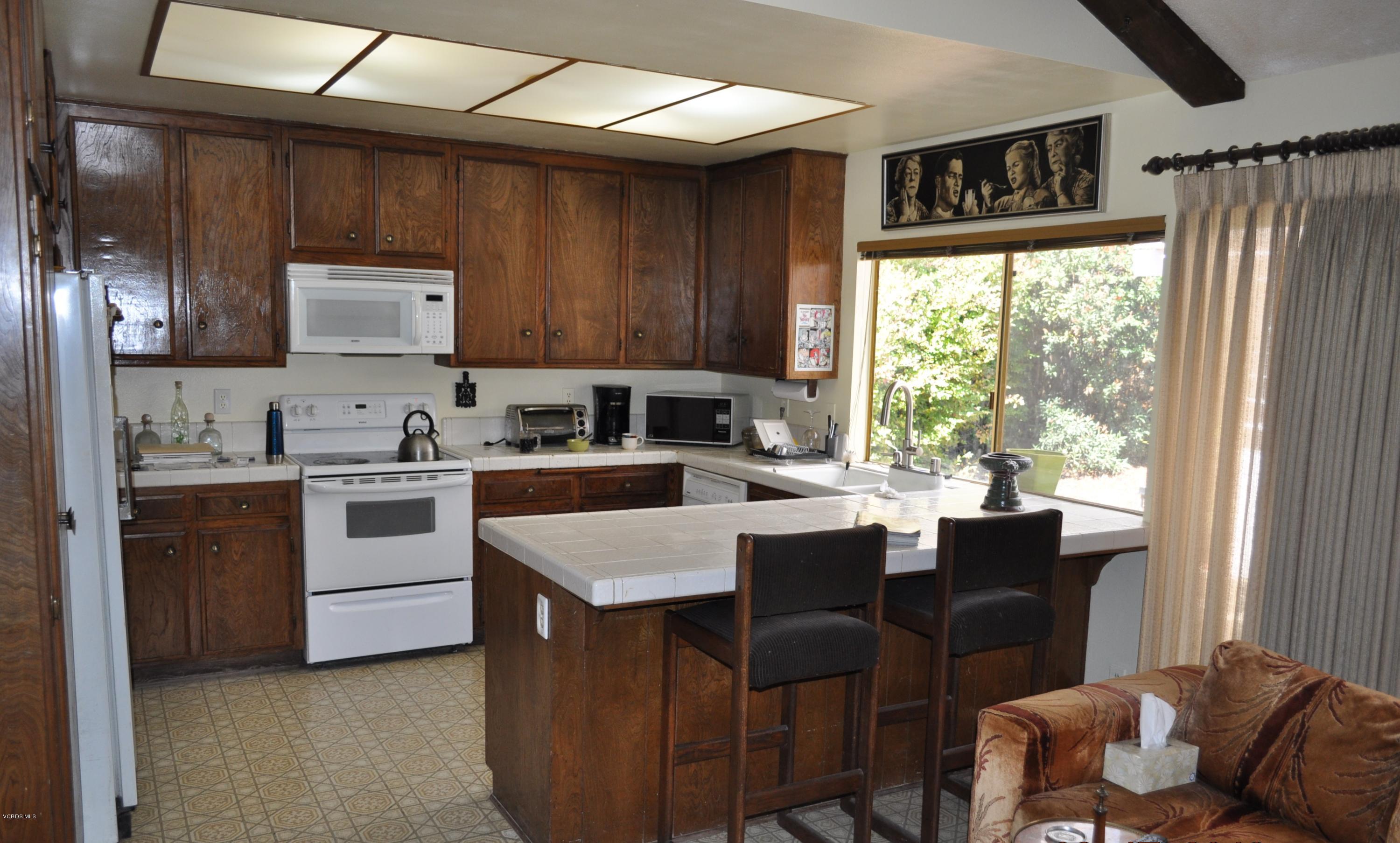 4875 Summit Avenue Simi Valley, CA 93063 - Photo 7 of 13 kitchen