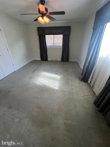 a view of empty room with window