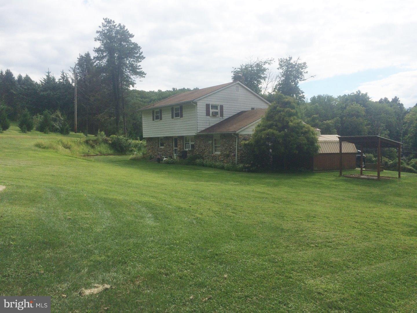 117 Bran Road Reading, PA 19608 - Photo 5 of 18