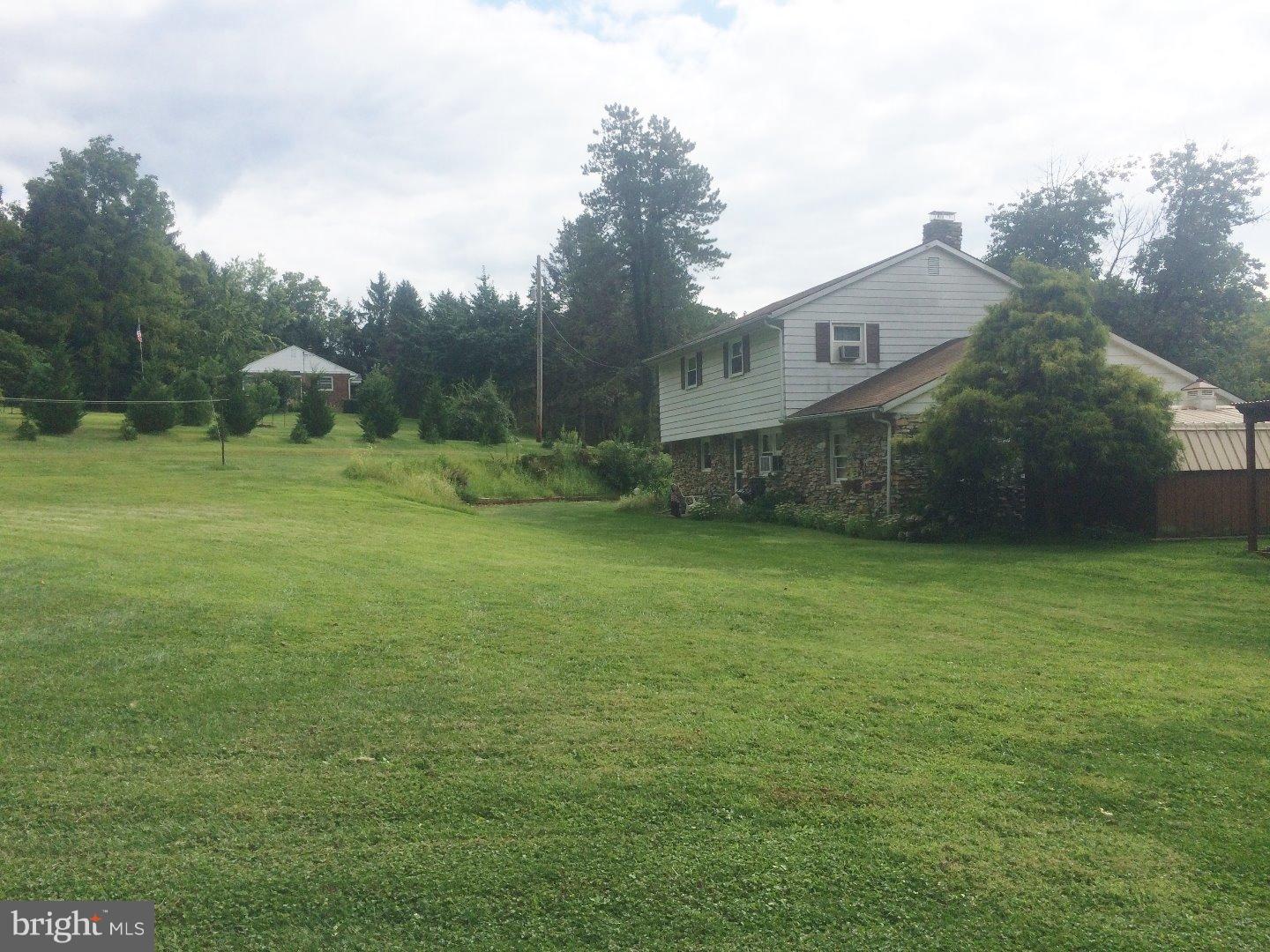 117 Bran Road Reading, PA 19608 - Photo 7 of 18