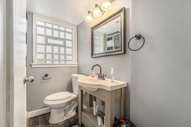 $259,000 | 309 Streamside Drive, Harvey, IL 60426