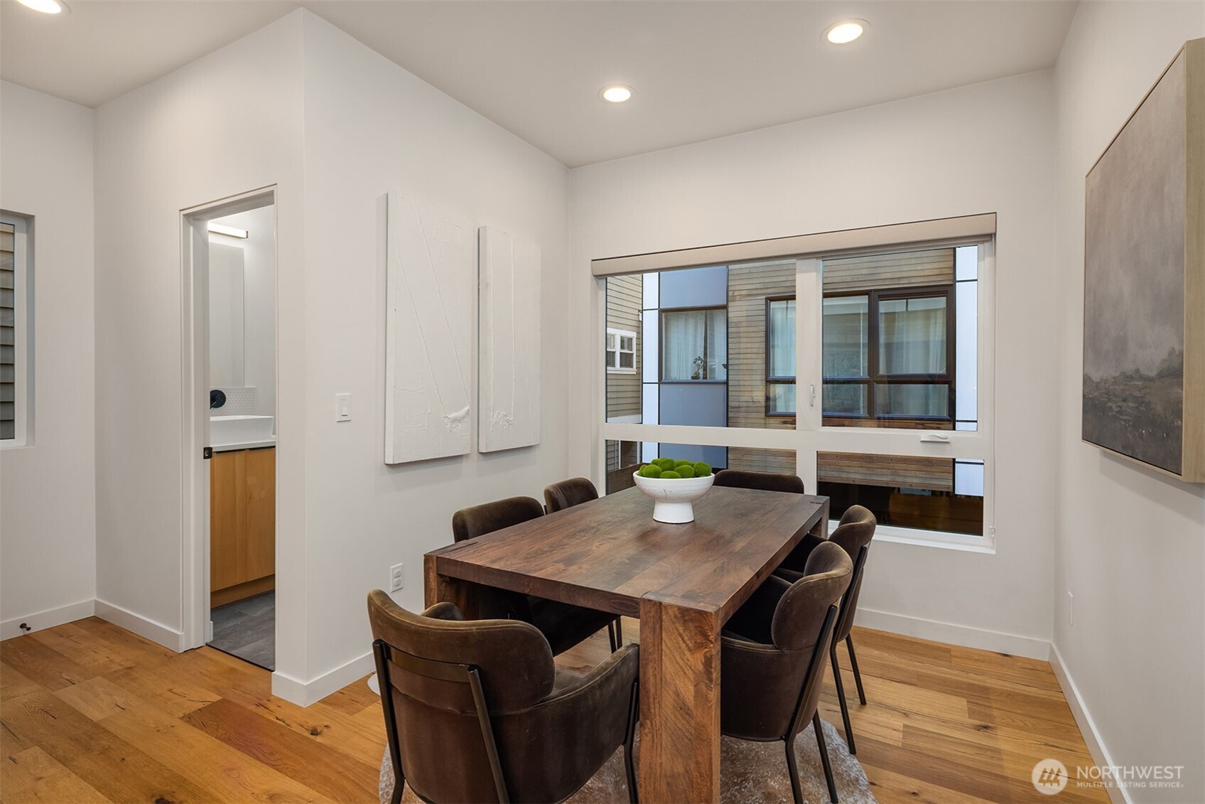 9709 Roosevelt Way Northeast, Unit A Seattle, WA 98115 - Photo 17 of 36