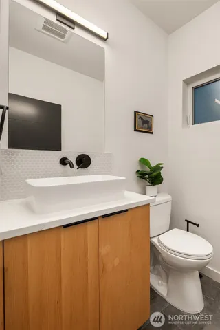 $824,950 | 9709 Roosevelt Way Northeast, Unit A, Seattle, WA 98115