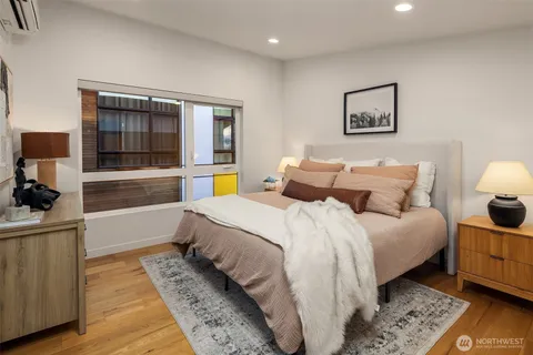 $809,950 | 9709 Roosevelt Way Northeast, Unit A, Seattle, WA 98115