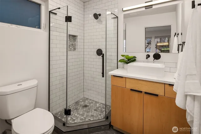 $824,950 | 9709 Roosevelt Way Northeast, Unit A, Seattle, WA 98115